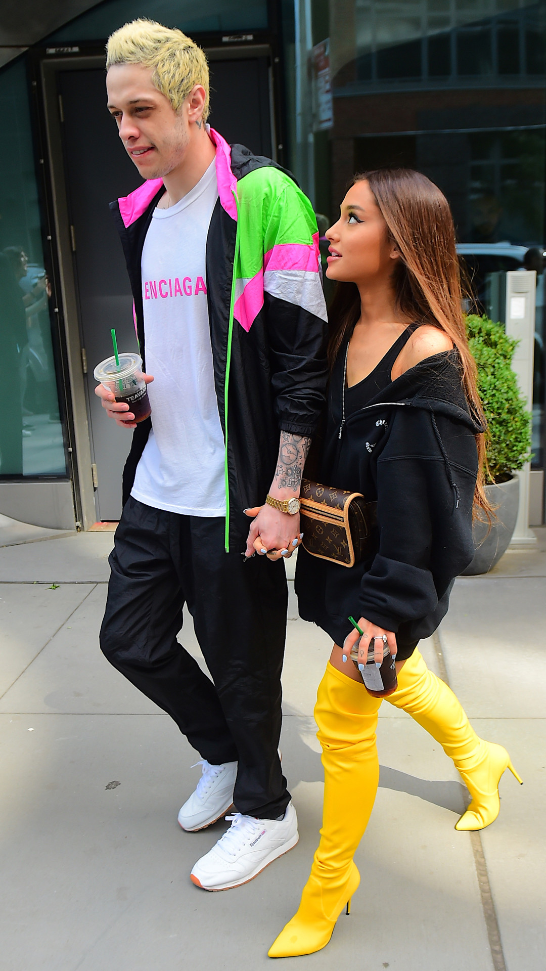 ¡Todo parece indicar que Ariana Grande y Pate Davidson adoptaron! - E
